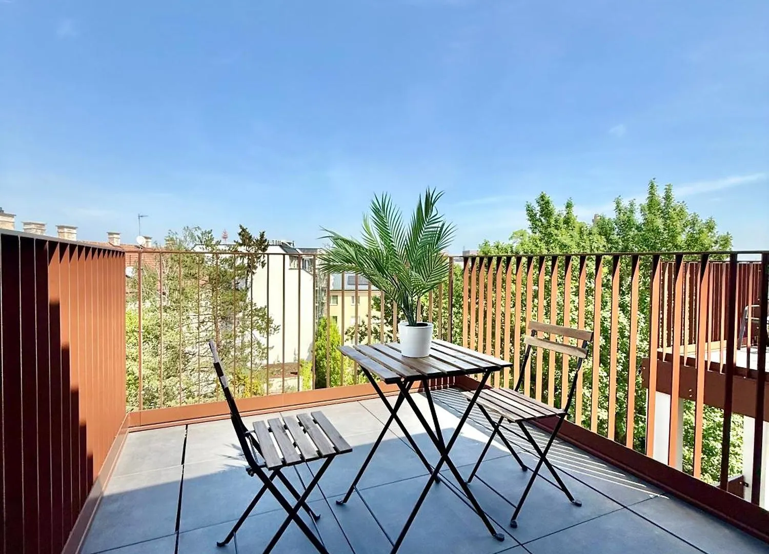 Penthouse Wien Mit Parkplatz Und Balkon וינה